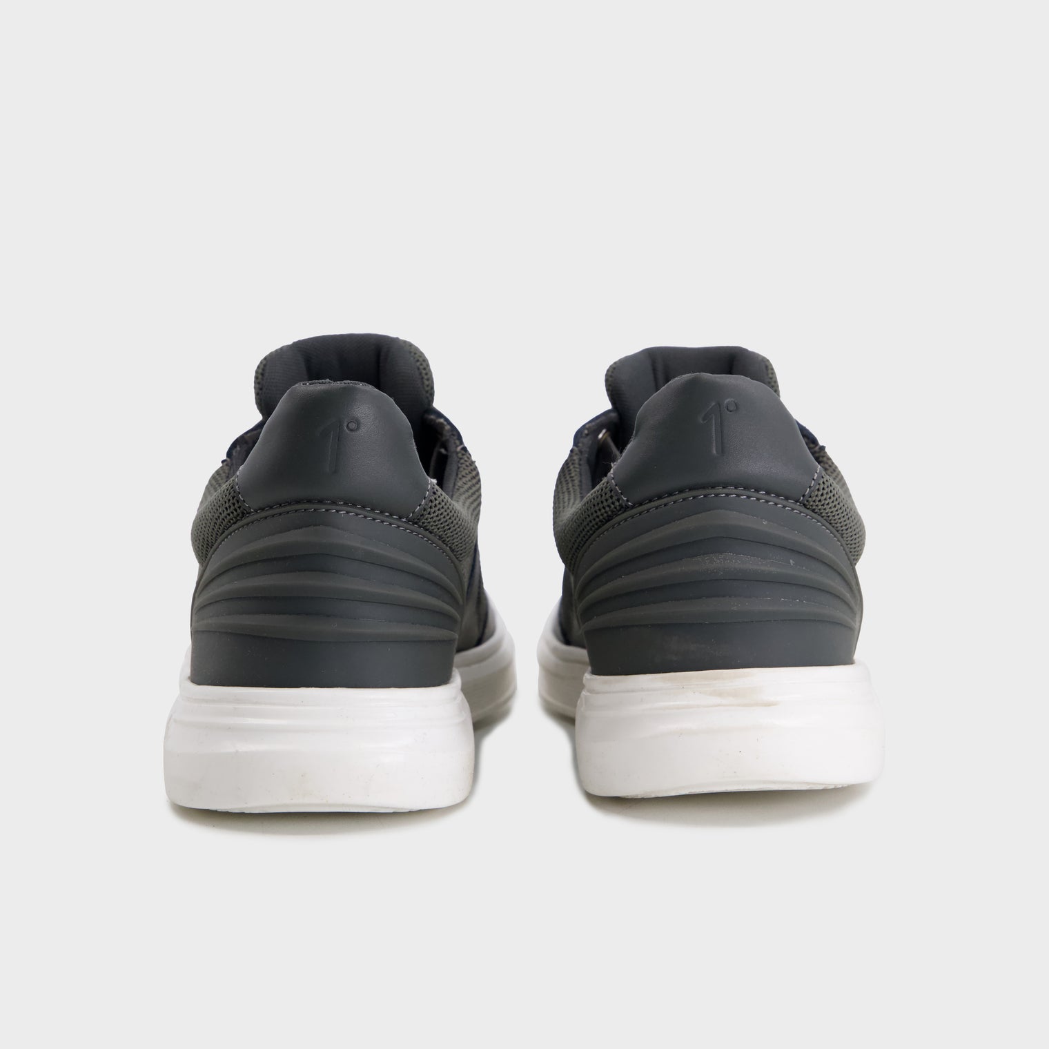 Dark Grey Amplitude Lowease Everyday Trainers