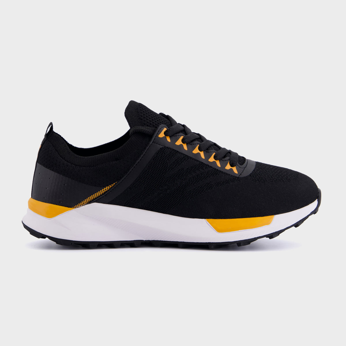 Voyage Sneaker