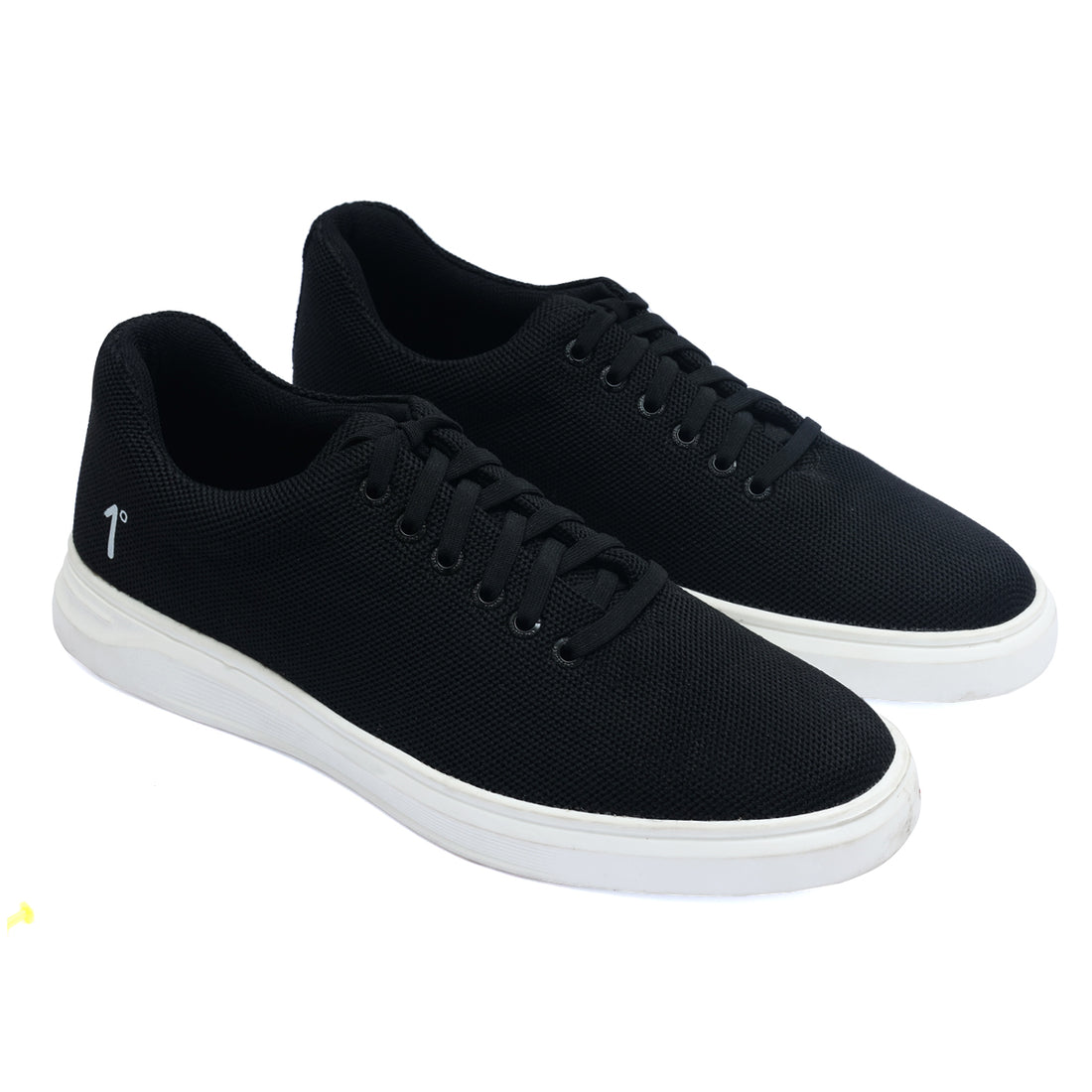 best men’s sneakers online in pakistan