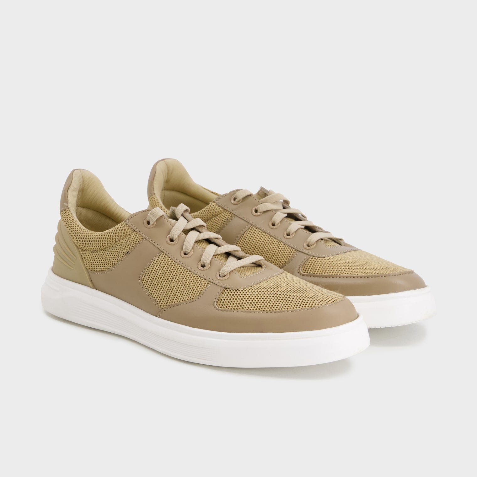 Oat Beige Amplitude Lowease Everyday Trainers