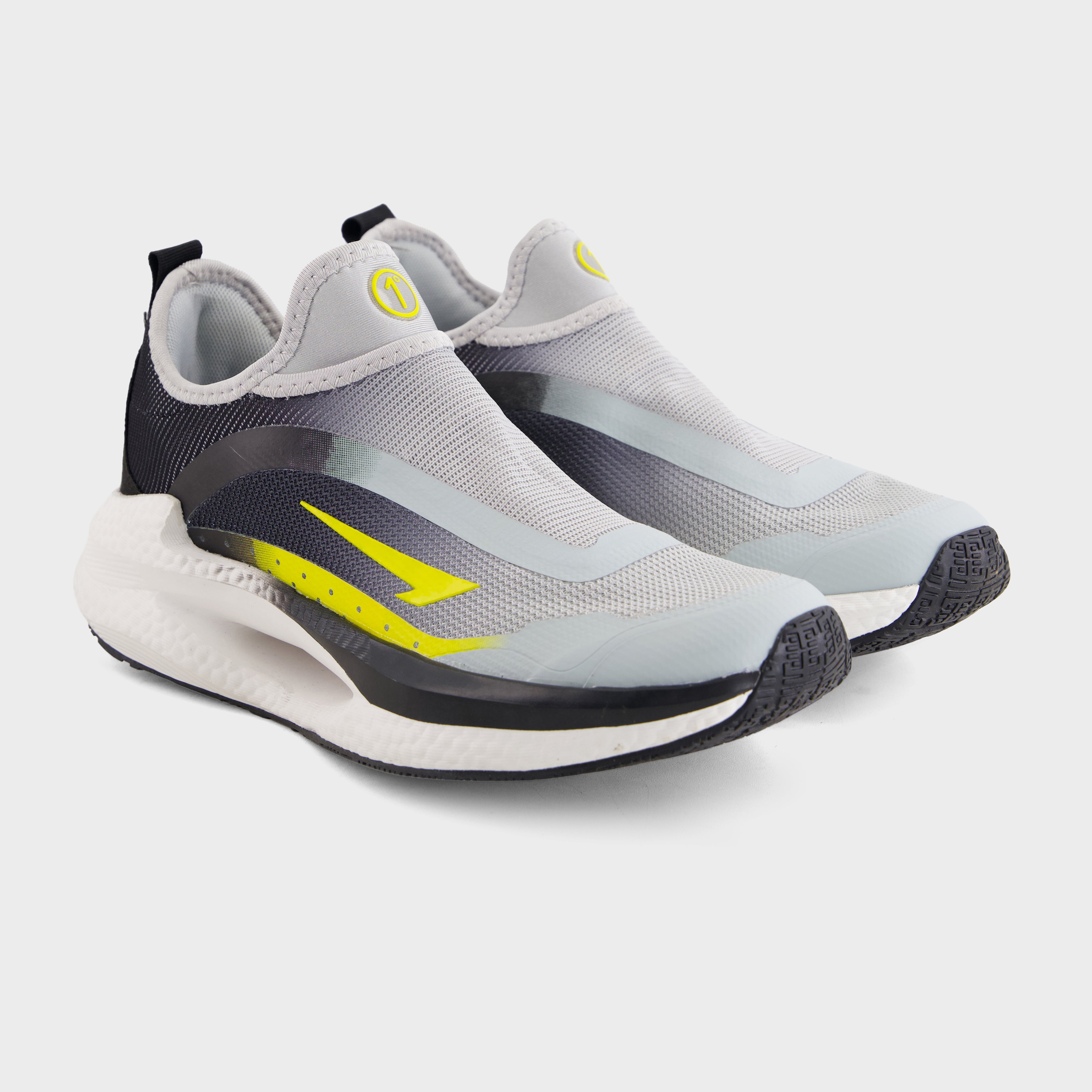 buy best sneakers online in Pakistan