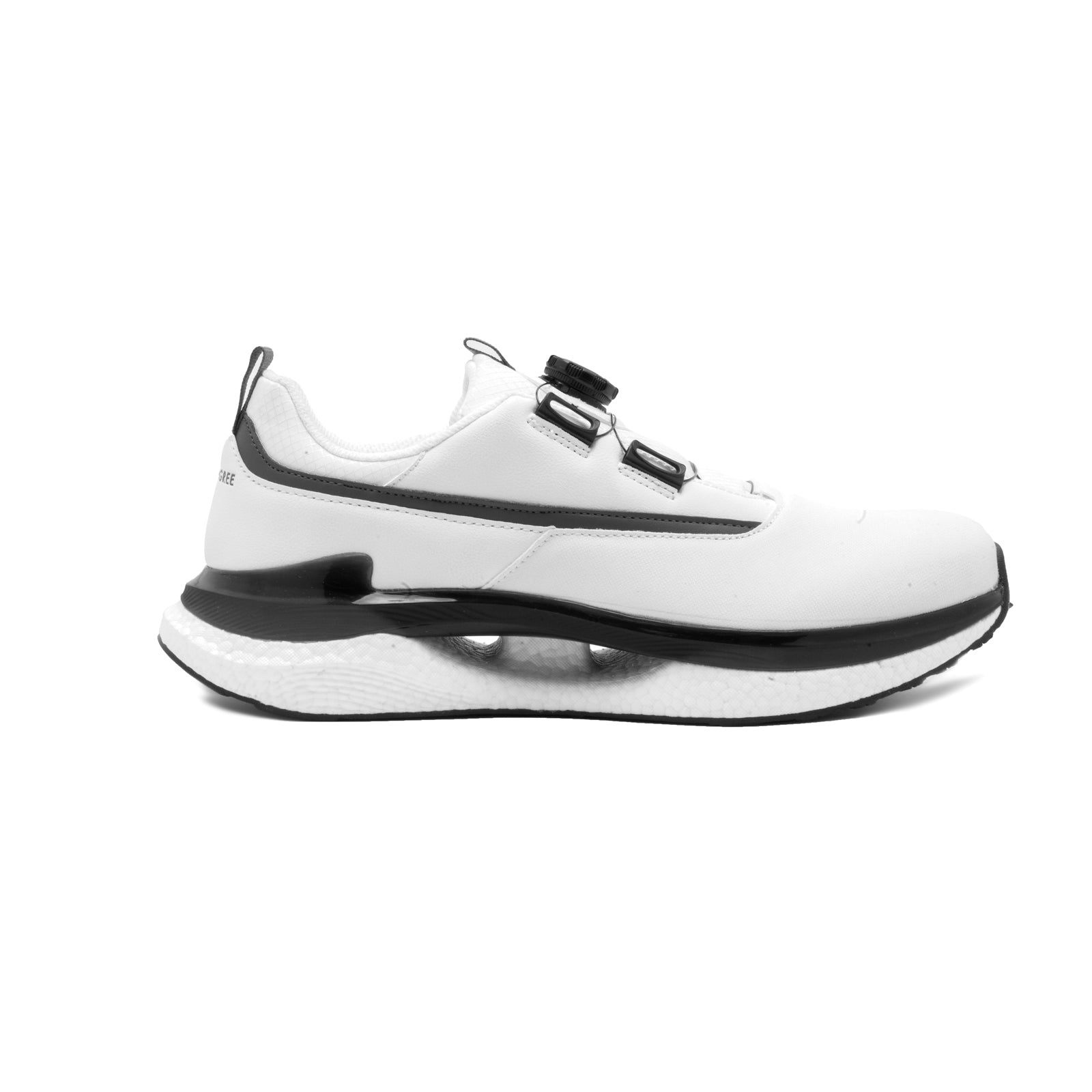 Men's sneaker in Pakistan